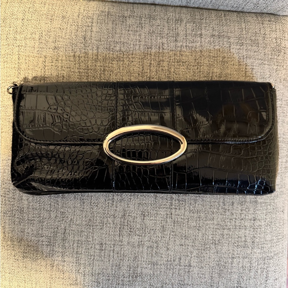 Crocodile-Embossed clutch purse